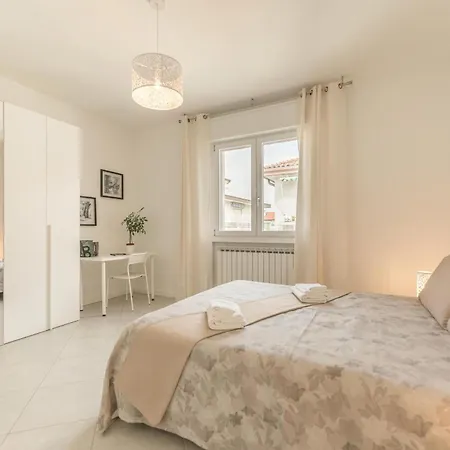 Apartment Trilocale Riammodernato Vicino A Venezia & Riviera