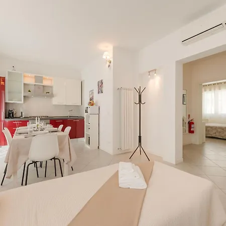 Trilocale Riammodernato Vicino A Venezia & Riviera *